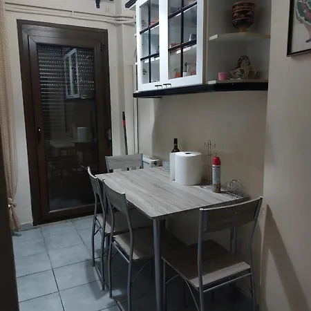 Tsitsihouse Apartment